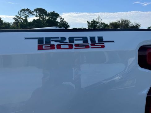 Used 2022 Chevrolet Silverado 1500 LT Trail Boss AWD/4WD image 30