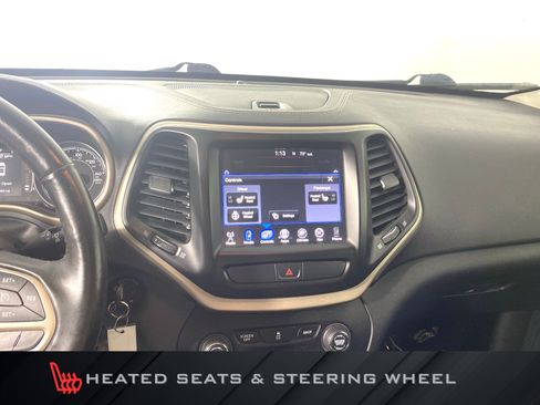 Used 2017 Jeep Cherokee 75th Anniversary AWD/4WD image 6