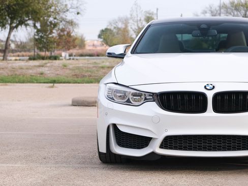 Used 2015 BMW M4 Coupe image 4