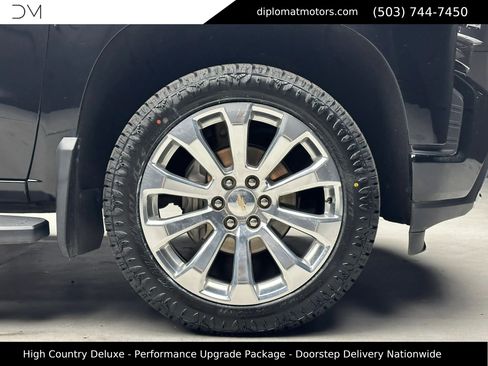 Used 2019 Chevrolet Silverado 1500 High Country image 44