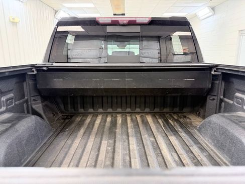Used 2021 Chevrolet Silverado 1500 LTZ w/ Technology Package AWD/4WD image 30