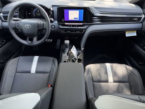 New 2026 Toyota Camry SE FWD image 11