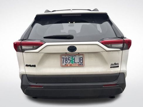 Used 2023 Toyota RAV4 AWD Hybrid image 9