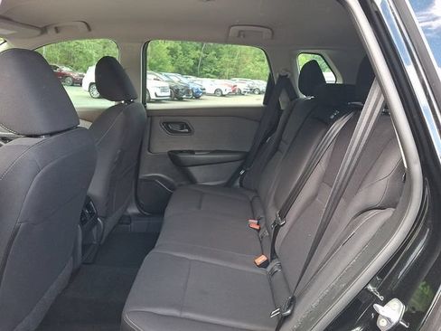 Used 2023 Nissan Rogue S AWD/4WD image 11