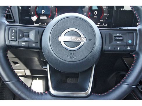 Certified 2025 Nissan Kicks SR FWD image 16