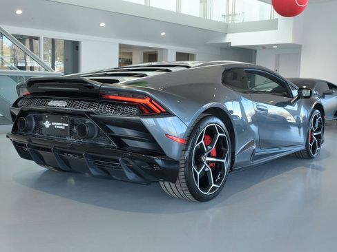 Used 2020 Lamborghini Huracan EVO AWD/4WD image 8