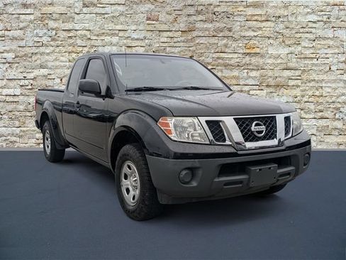 Used 2017 Nissan Frontier S RWD image 2