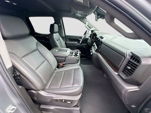 Used 2025 GMC Sierra 1500 SLT image 27