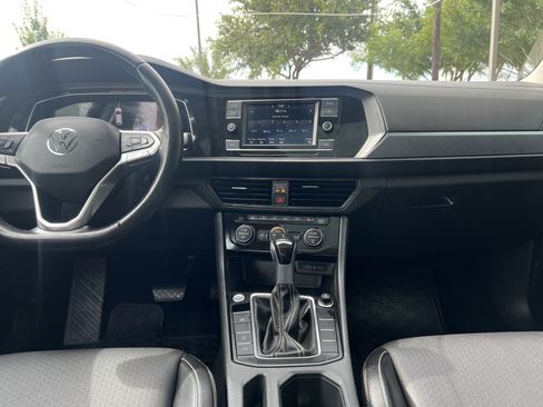 Used 2023 Volkswagen Jetta SE w/ Panoramic Sunroof Package FWD image 25