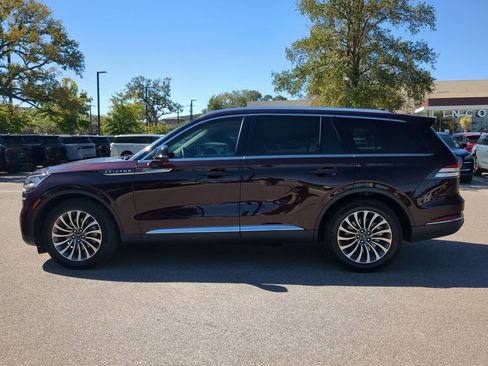 Used 2023 Lincoln Aviator Reserve w/ Elements Package Plus image 6