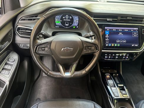 Used 2022 Chevrolet Bolt EUV LT w/ Convenience Package FWD image 4