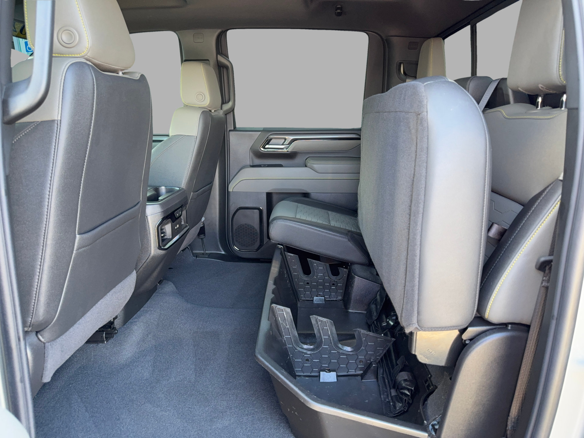 Used 2026 Chevrolet Silverado 2500 ZR2 AWD/4WD image 31