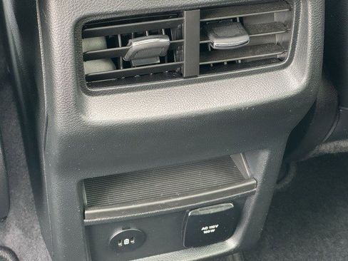 Used 2024 Ford Edge SEL w/ Convenience Package image 33