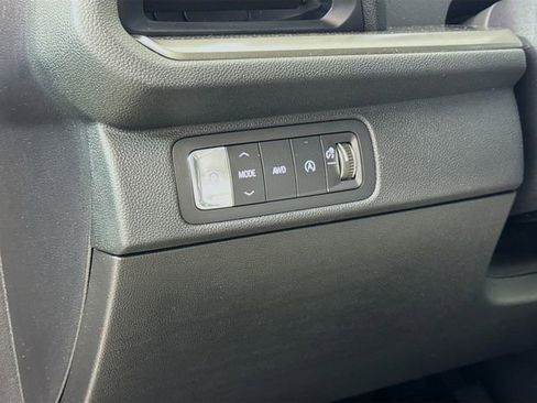 New 2026 Chevrolet Traverse LT w/ Driver Confidence Package image 12