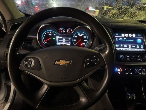 Used 2018 Chevrolet Impala LT image 10