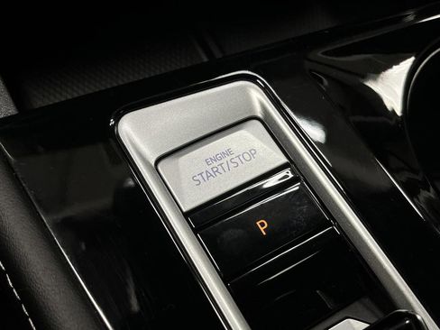 Used 2024 Volkswagen Atlas Cross Sport SE w/ Panoramic Sunroof Package image 22