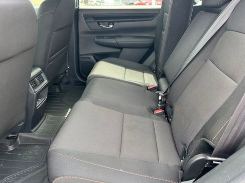 Used 2025 Honda CR-V Sport image 17