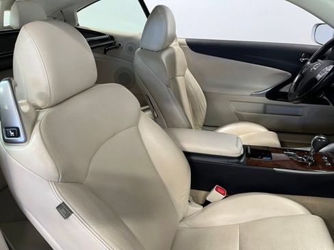 Used 2012 Lexus IS 250C RWD image 11
