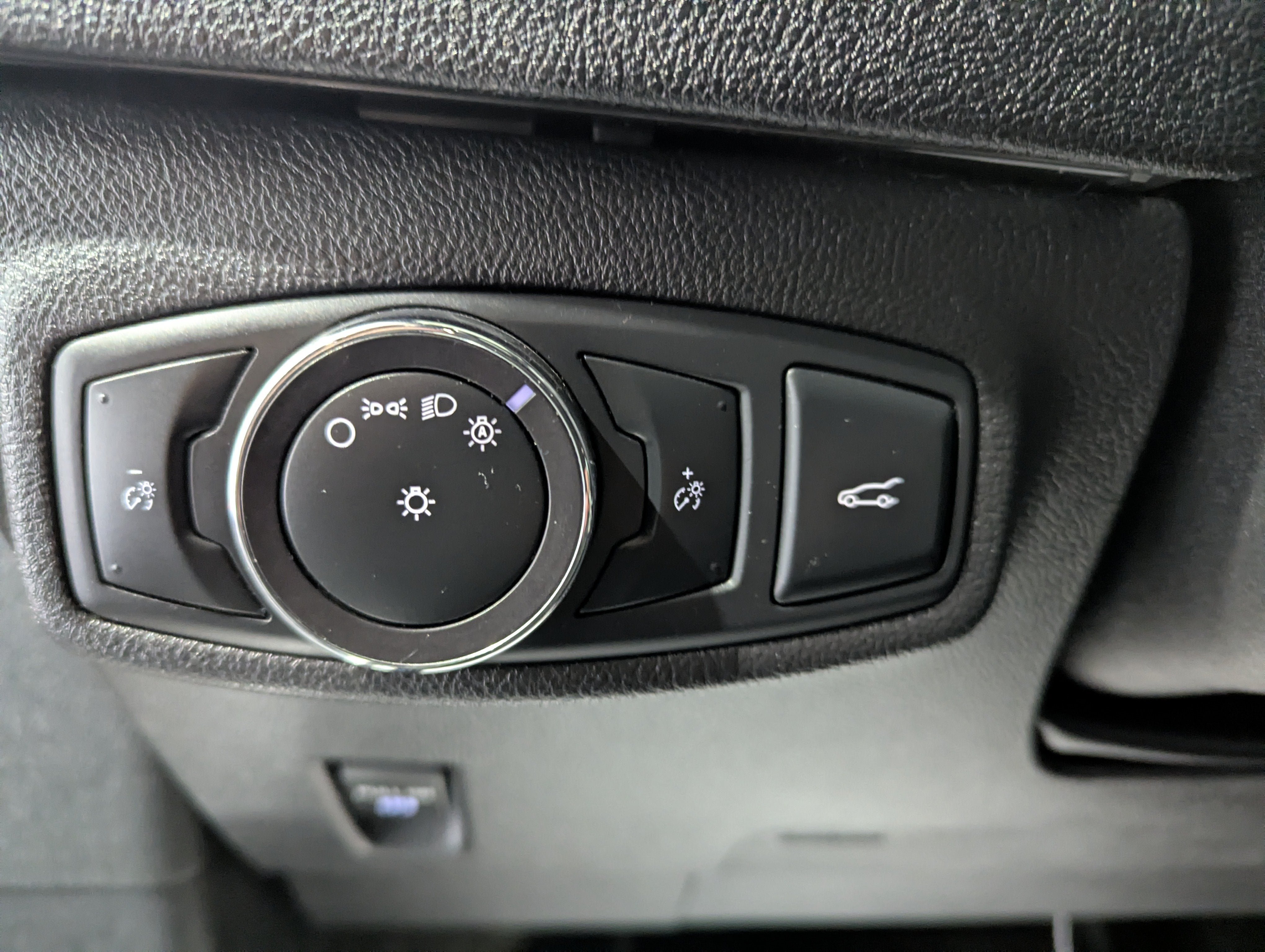 Used 2015 Lincoln MKC AWD w/ Equipment Group 102A Reserve image 16