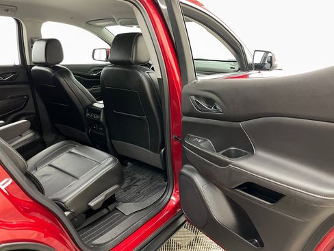 Used 2023 GMC Acadia SLT w/ Preferred Package image 43