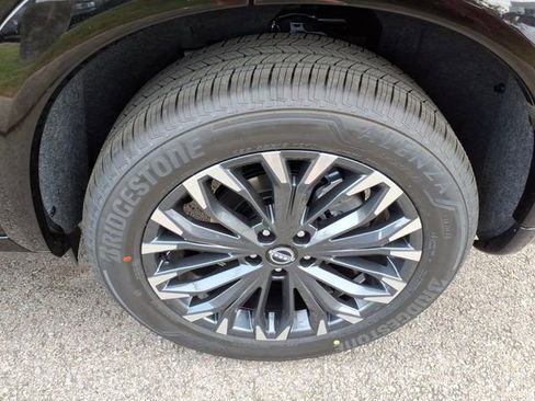 New 2026 Nissan Rogue Platinum AWD/4WD image 4