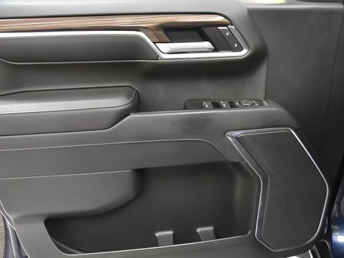 Used 2022 Chevrolet Silverado 1500 LT w/ Texas Edition Plus image 13