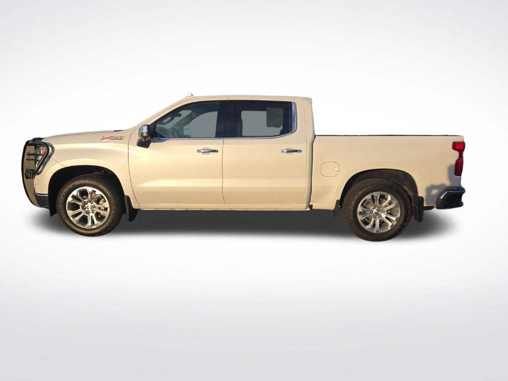 Used 2024 Chevrolet Silverado 1500 LTZ w/ LTZ Premium Package AWD/4WD image 7