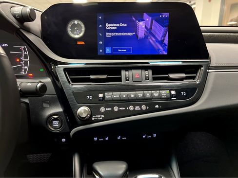 Certified 2023 Lexus ES 350 w/ Premium Package FWD image 35