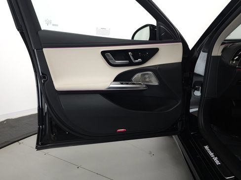 Certified 2026 Mercedes-Benz E 350 4MATIC Sedan image 5