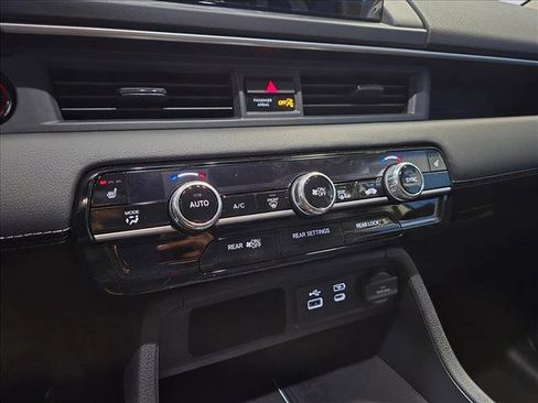 New 2025 Honda Pilot EX-L image 13