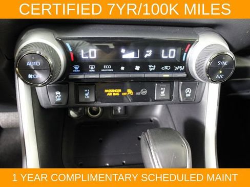 Used 2022 Toyota RAV4 XLE Premium AWD/4WD image 26
