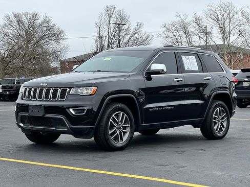 Used 2022 Jeep Grand Cherokee Limited image 3
