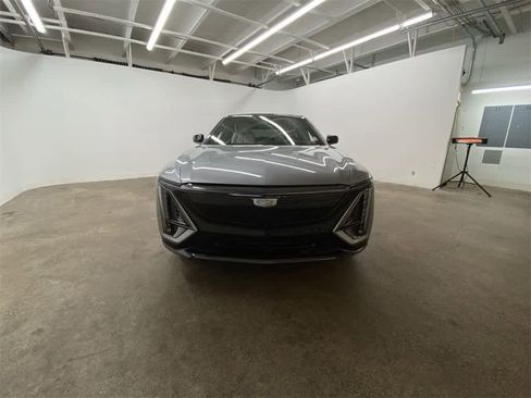 Certified 2025 Cadillac Lyriq Sport image 9