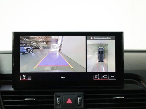 Used 2022 Audi Q5 e Premium Plus image 16