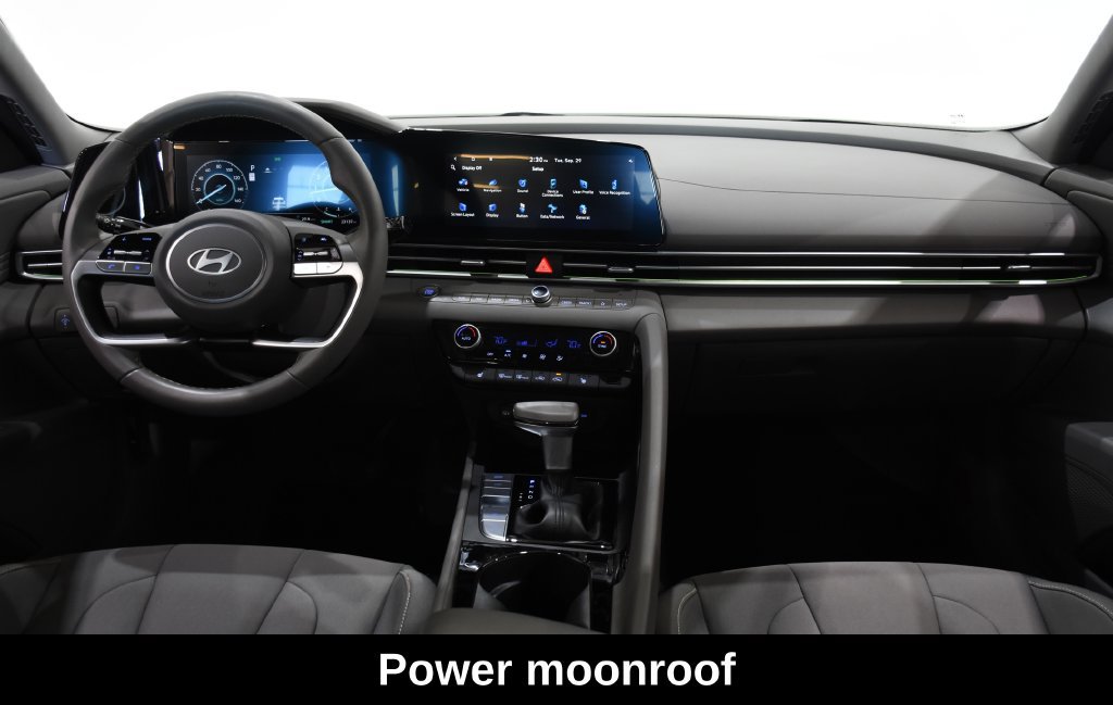 Used 2025 Hyundai Elantra SEL FWD image 11