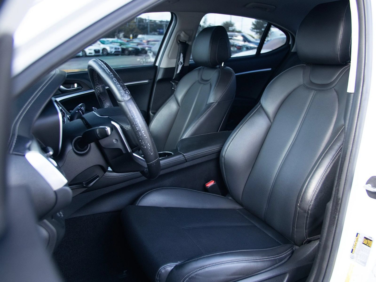 Used 2020 Genesis G70 2.0T RWD image 18