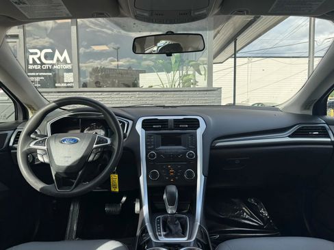 Used 2015 Ford Fusion S image 25