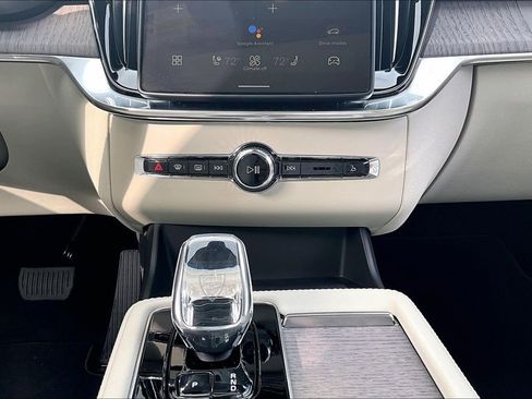 New 2026 Volvo XC90 B6 Ultra w/ Protection Package AWD/4WD image 33