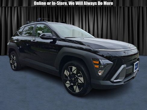 Used 2024 Hyundai Kona SEL w/ Convenience Package image 1