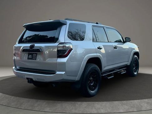 Used 2021 Toyota 4Runner Venture w/ Moonroof Package image 4