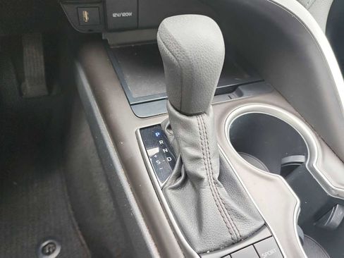 Used 2022 Toyota Camry LE image 20