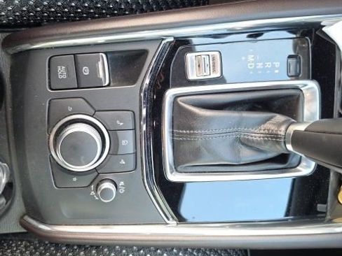 Used 2022 MAZDA CX-5 Signature image 13