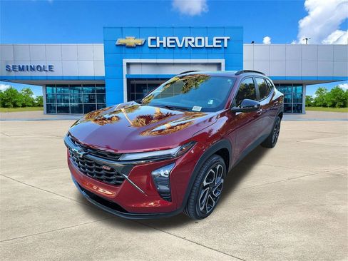 Certified 2024 Chevrolet Trax RS w/ Sunroof Package image 2