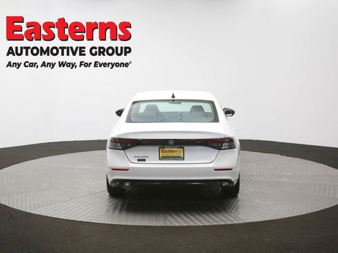 Used 2025 Honda Accord SE image 36