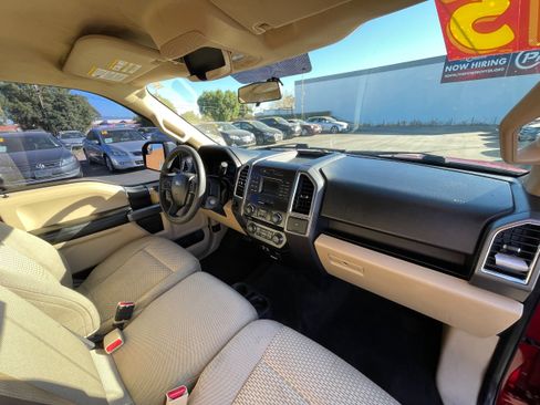 Used 2015 Ford F150 XLT image 19
