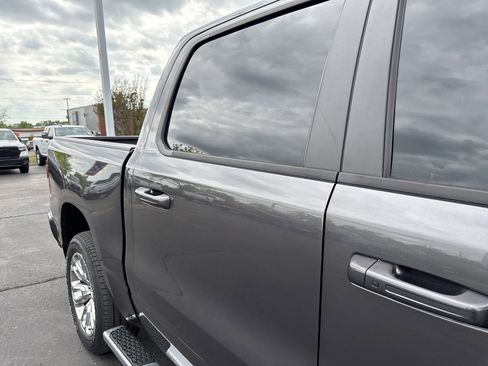 Used 2023 RAM 1500 Laramie AWD/4WD image 5
