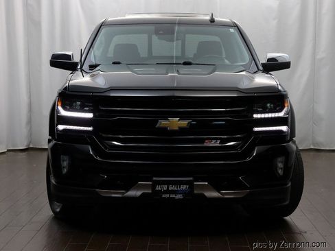 Used 2017 Chevrolet Silverado 1500 LTZ Z71 w/ LTZ Plus Package AWD/4WD image 5