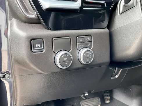 Used 2026 GMC Sierra 1500 SLT RWD image 34