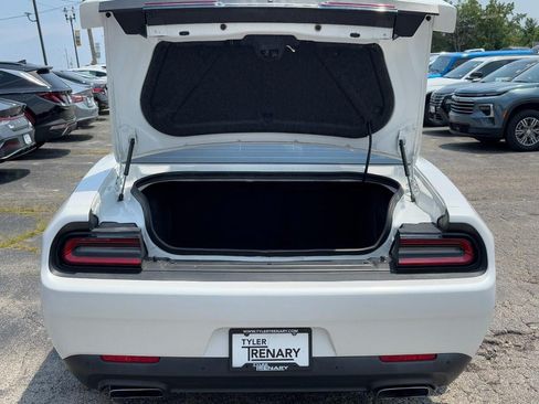 Used 2015 Dodge Challenger R/T Plus RWD image 6