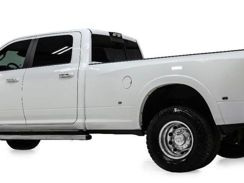 Used 2019 RAM 3500 Laramie AWD/4WD image 4